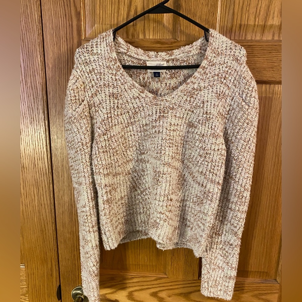 Knit puffy shoulder sweater